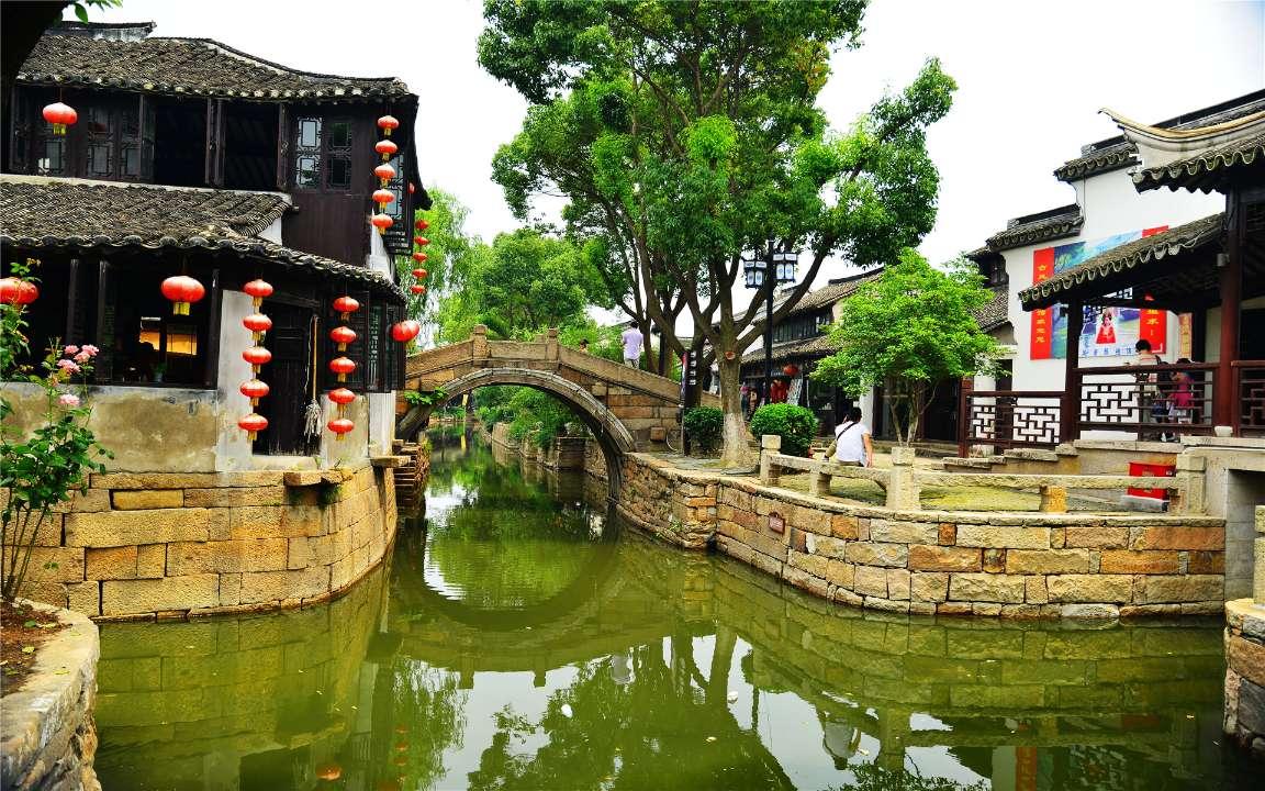 伊能静因点评委屈哭泣,事后发文向赵兆道歉,但配图却是认真的?